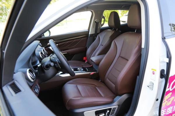 魏派VV7后视镜遮阳板故障