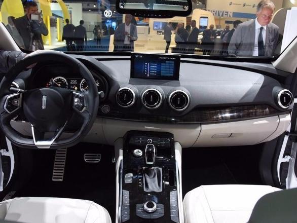 魏派WEY VV7车窗卡住无法升降？5种专业解决方案详解