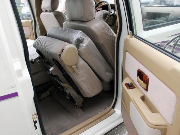 长城汽车赛影汽车轮毂保养