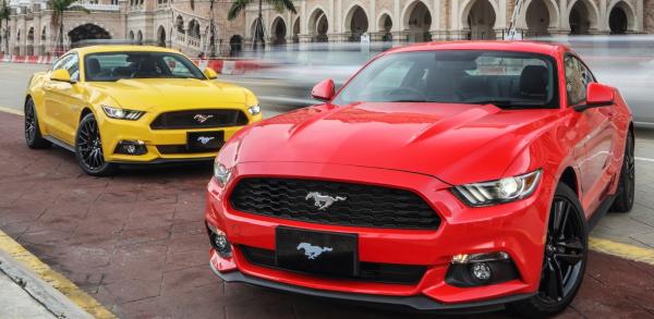 福特野马Mustang汽车尾灯去黄