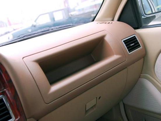 长城汽车赛影长城汽车内饰维护