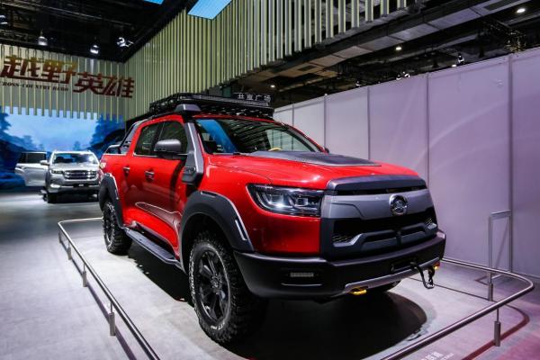 长城皮卡长城炮皮卡车灯更换