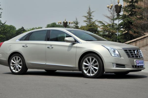 凯迪拉克XTS电子刹车模块更换