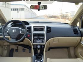 腾翼C50车灯维修