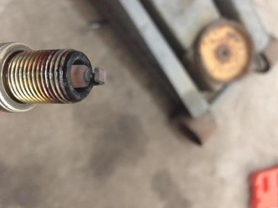 长城汽车腾翼C50汽车后备厢无法开启