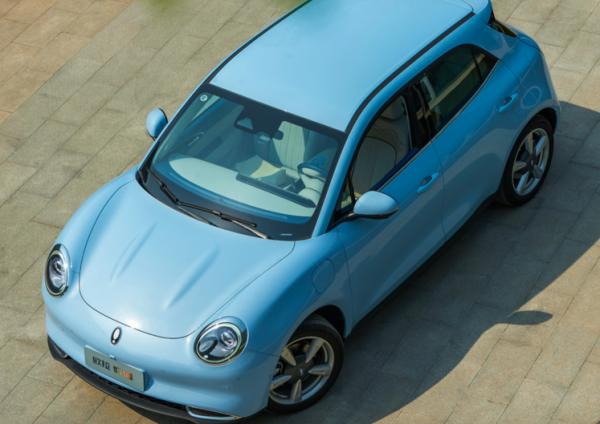 欧拉好猫行车安全灯保养