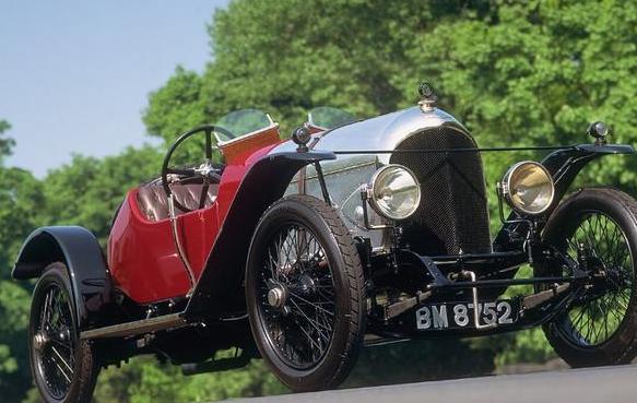 宾利布鲁克兰Brooklands车门维修技巧，让您的车门焕然一新