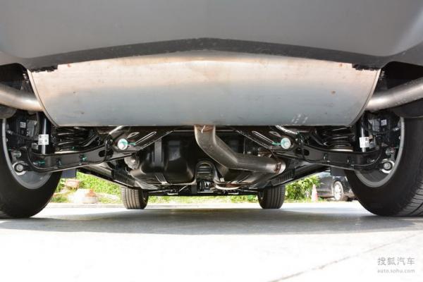 凯迪拉克XT5中控屏幕不亮解决方案