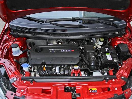 长城汽车腾翼C30发动机漏油修复