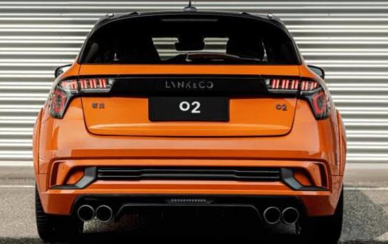 领克02汽车拖车钩安装