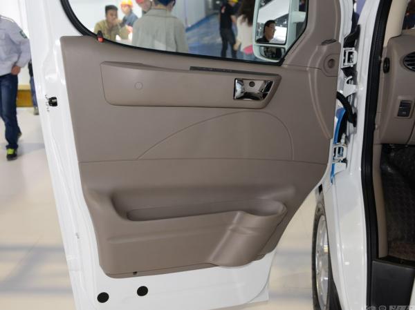 大通EV80定位故障