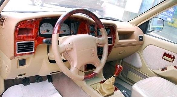 长城赛影后座椅维修