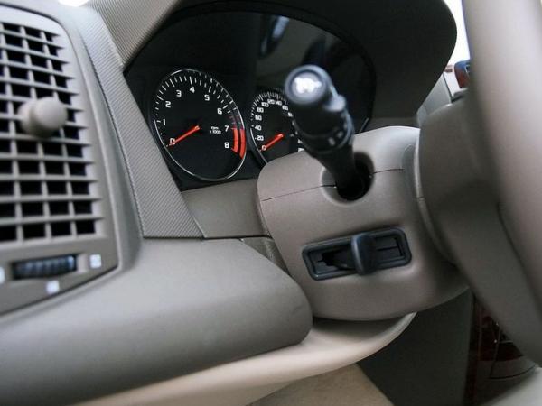 凯迪拉克CTS发动机故障灯常亮?5大解决方案+自检技巧全解析