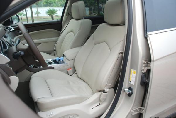 凯迪拉克SRX汽车转向系统故障