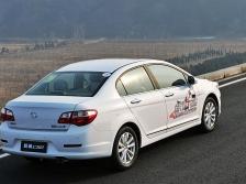 长城汽车腾翼C50排气管漏气维修