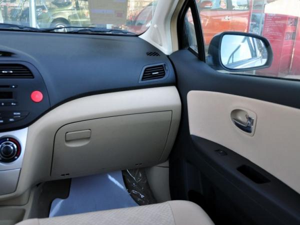 长城汽车凌傲车门漏风处理