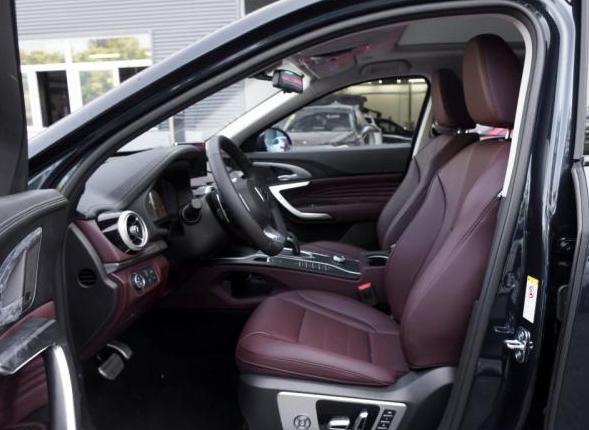 魏派WEYVV7汽车喇叭更换流程