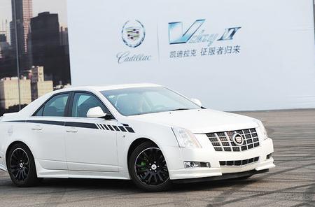 凯迪拉克CTS豪华车车门问题